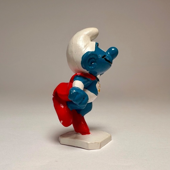 Vintage Super Smurf Figurine • Bully Peyo • W. Germany • Red Cape • - Picture 3 of 6